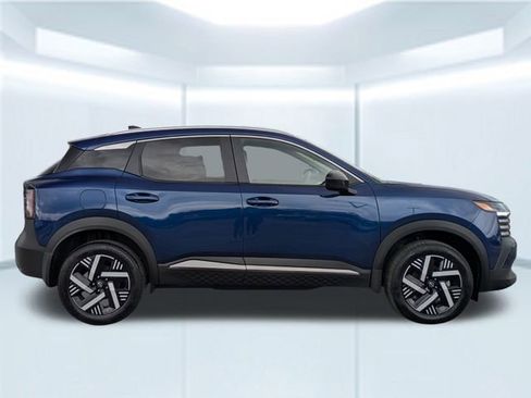 Certified 2026 Nissan Kicks SV image 8