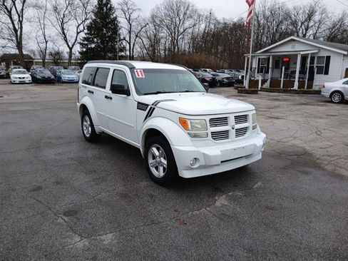 Used 2011 Dodge Nitro SXT image 8