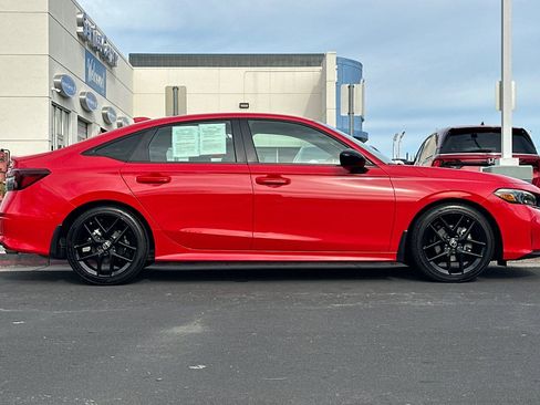 Used 2025 Honda Civic Sport image 2