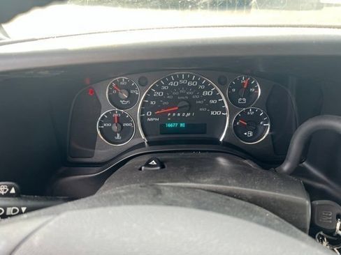Used 2022 Chevrolet Express 2500 w/ Driver Convenience Package RWD image 35