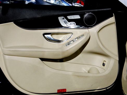 Used 2016 Mercedes-Benz C 300 Sedan image 19