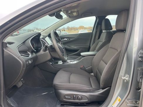 Used 2024 Chevrolet Malibu LT image 12