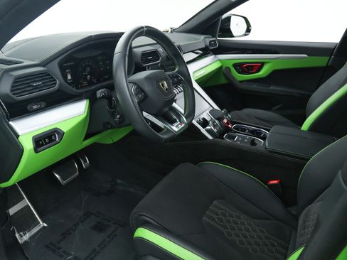 Used 2024 Lamborghini Urus S AWD/4WD image 23