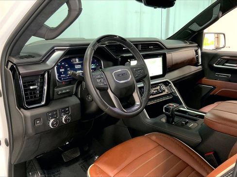 Used 2024 GMC Sierra 1500 Denali Ultimate AWD/4WD image 14