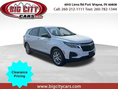 Used 2022 Chevrolet Equinox LS w/ LS Convenience Package