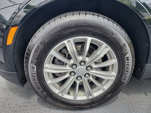 Used 2017 Cadillac XT5 Luxury w/ Driver Awareness Package AWD/4WD image 10