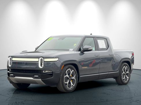 Used 2022 Rivian R1T Adventure image 8