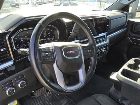 Used 2024 GMC Sierra 2500 SLE w/ SLE Convenience Package AWD/4WD image 3