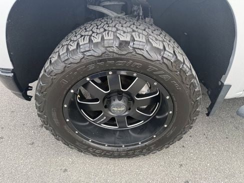 Used 2021 Chevrolet Silverado 1500 Custom Trail Boss image 11