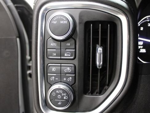 Used 2021 GMC Sierra 1500 SLT image 44