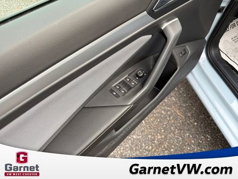New 2025 Volkswagen Jetta SE image 11