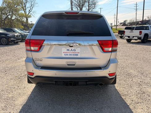 Used 2012 Jeep Grand Cherokee Limited w/ Luxury Group II AWD/4WD image 4