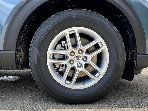 New 2025 Ford Explorer Active w/ Active Comfort Package image 10