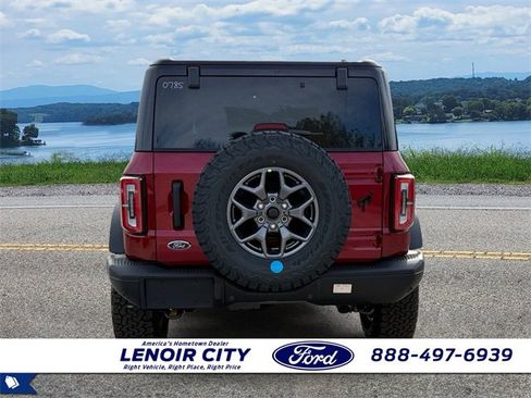 New 2025 Ford Bronco Badlands image 6