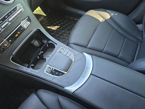 Used 2022 Mercedes-Benz GLC 300 4MATIC Coupe image 25