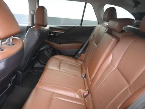 Used 2020 Subaru Outback Touring XT AWD/4WD image 19