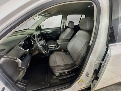 Used 2019 Chevrolet Traverse LT w/ LPO, Floor Liner Package FWD image 12