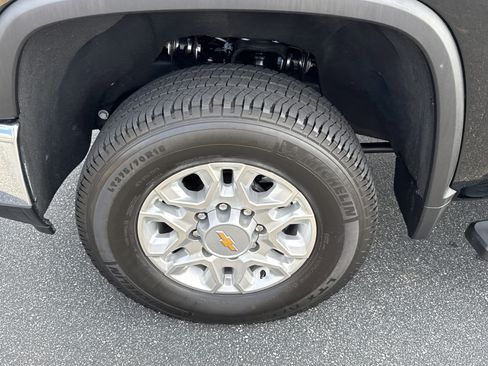 Used 2024 Chevrolet Silverado 2500 LTZ w/ Snow Plow Prep/Camper Package image 11