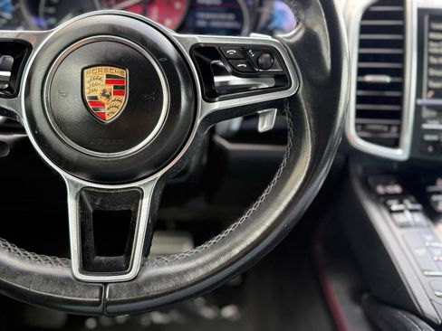 Used 2016 Porsche Cayenne GTS AWD/4WD image 27