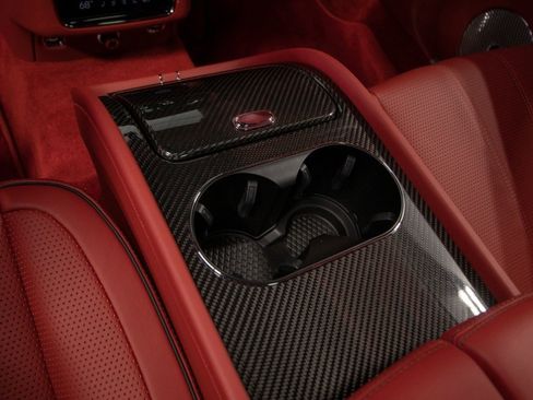 Used 2022 Bentley Bentayga image 47