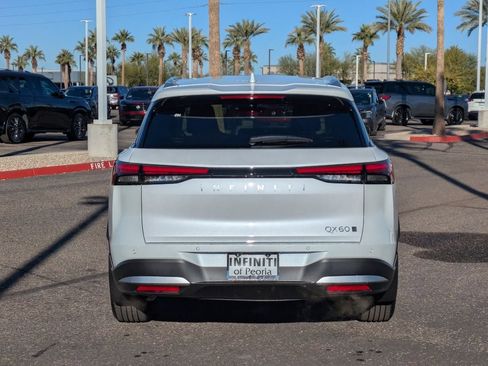 Certified 2026 INFINITI QX60 Luxe w/ Cargo Package image 4