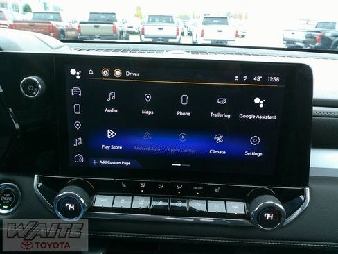 Used 2023 Chevrolet Colorado LT image 14