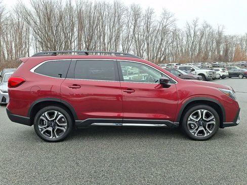 Certified 2024 Subaru Ascent Limited w/ Technology Package image 8