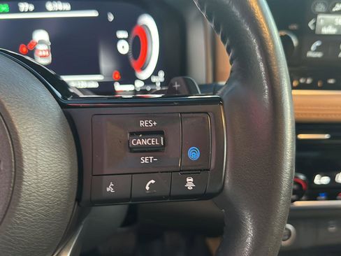 Used 2023 Nissan Rogue Platinum w/ Platinum Premium Package image 27