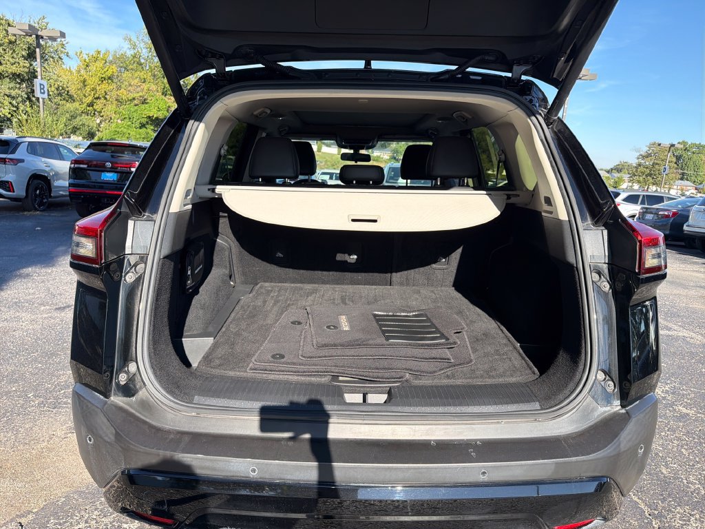 Certified 2023 Nissan Rogue SV w/ SV Premium B Package FWD image 30