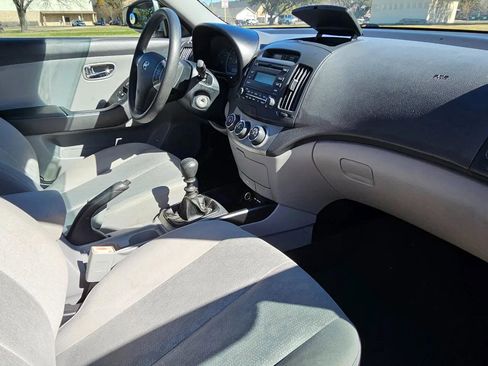 Used 2010 Hyundai Elantra Blue w/ Comfort Pkg 2 image 19