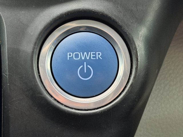 Certified 2022 Toyota Sienna LE FWD image 37