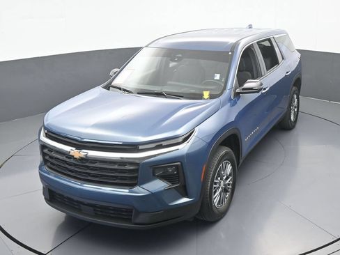 Used 2024 Chevrolet Traverse LS FWD image 56