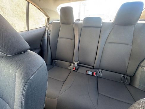 Used 2025 Toyota Corolla LE image 38