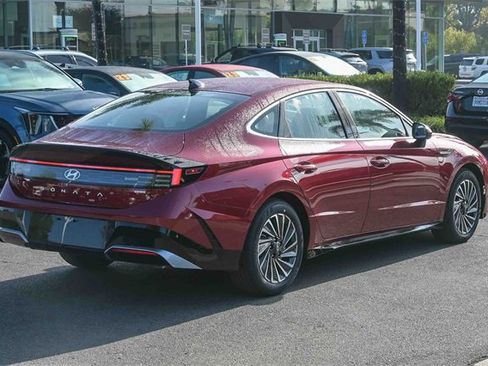 New 2025 Hyundai Sonata SEL image 4