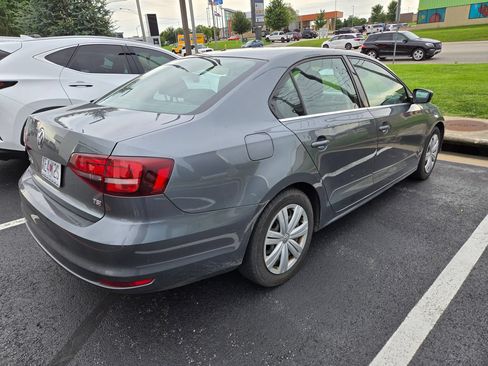 Used 2017 Volkswagen Jetta S FWD image 3