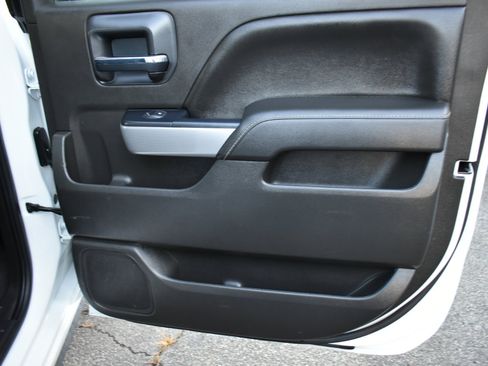 Used 2018 Chevrolet Silverado 1500 LT w/ All Star Edition image 37