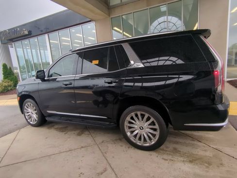 Certified 2021 Cadillac Escalade Premium Luxury w/ LPO, Illumination Package RWD image 6