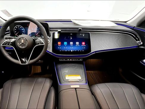 New 2026 Mercedes-Benz E 450 4MATIC Sedan image 5