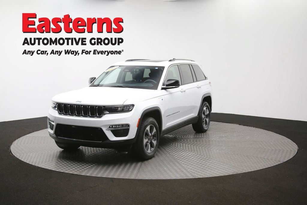 Used 2022 Jeep Grand Cherokee Limited 4xe w/ Luxury Tech Group II AWD/4WD image 58