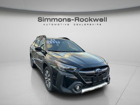 Used 2024 Subaru Outback Limited XT image 3