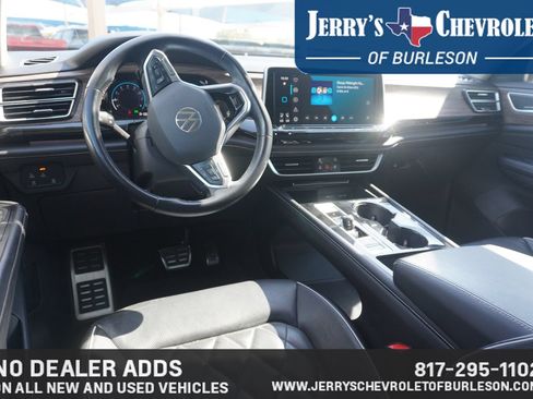 Used 2024 Volkswagen Atlas SEL Premium R-Line AWD/4WD image 8