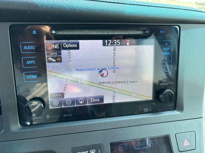 Used 2017 Toyota Sienna XLE Premium FWD image 20