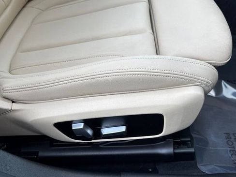 Used 2021 BMW 330i Sedan w/ Driving Assistance Package image 23