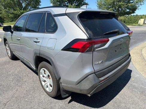 Used 2019 Toyota RAV4 LE FWD image 7