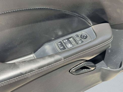 Used 2018 Dodge Challenger R/T Scat Pack w/ Leather Interior Group RWD image 21