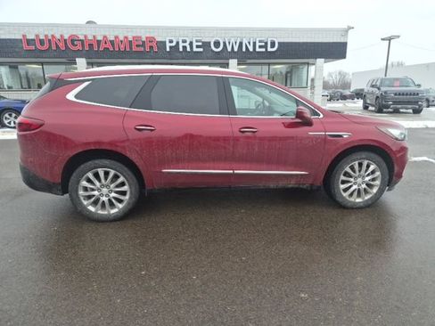 Used 2018 Buick Enclave Essence w/ Trailering Package image 4