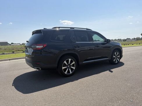 Used 2025 Honda Pilot Elite image 5