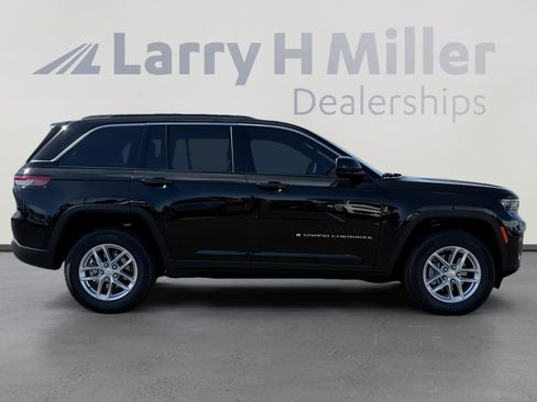 New 2026 Jeep Grand Cherokee Laredo X AWD/4WD image 7