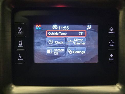 Used 2015 Dodge Challenger SXT RWD image 25