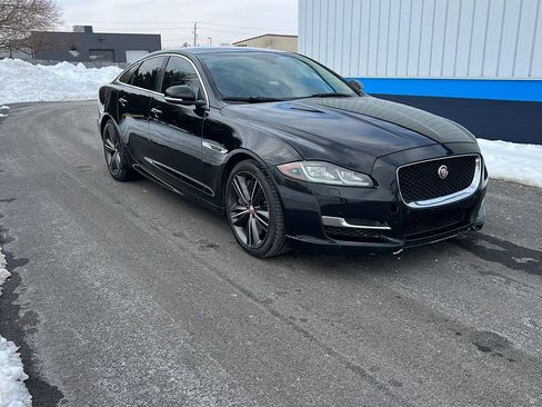 Used 2016 Jaguar XJ Supercharged RWD image 3